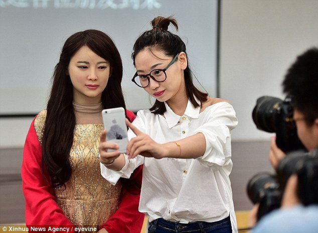 Chinese Engineer Marries His Robot Wife Reckon Talk 