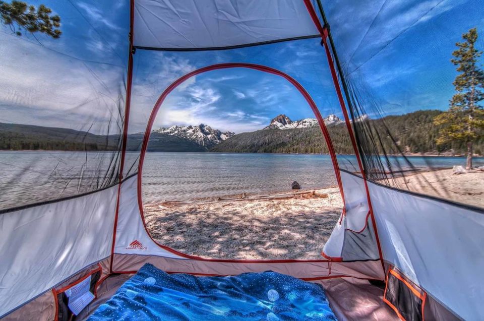 20 Beautiful Tent Views Photos Will Inspire You to Go Camping Hiking