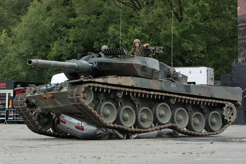Cool photos, tank photos, tank vs car, tank crushes car, germany, amry, military