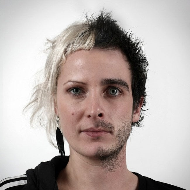 photography, ulric collette, viral, portraits, family portraits, half faces photos, split faces photos, men vs women, genetic portraits, half brother, half sister