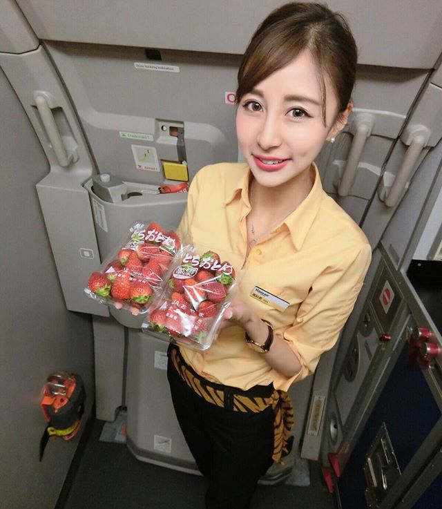 Hottest taiwanese, asian, viral, taipei, taiwanese girl, hot, hottest, sexiest taiwanese, sexy flight attendant, hot air hostess, rita kao