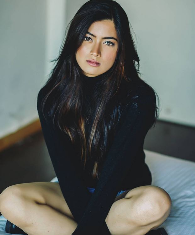 Rashmika mandanna ,rashmika mandanna hot photos,rashmika mandanna sandalwood actress, hot celebs,