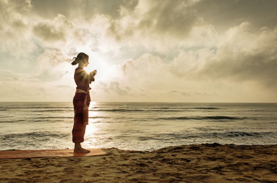 prayer pose, pranamasana, surya namaskar pose 1, sun salutation step 1