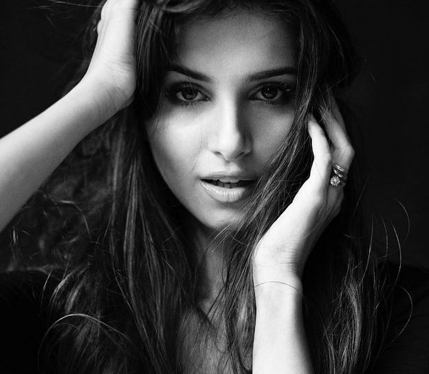 tara sutaria ,tara sutaria hot photos,tara sutaria bollywood, bollywood actress, soty 2 actress,big bada boom actress