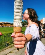 30+ Awesome Photos Tourist Having Fun with Leaning Tower of Pisa, Italy