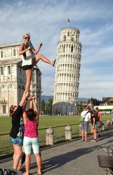 EUROPE, ITALY, LEAN TOWER OF PISA, MONUMENTS, PISA funny girls