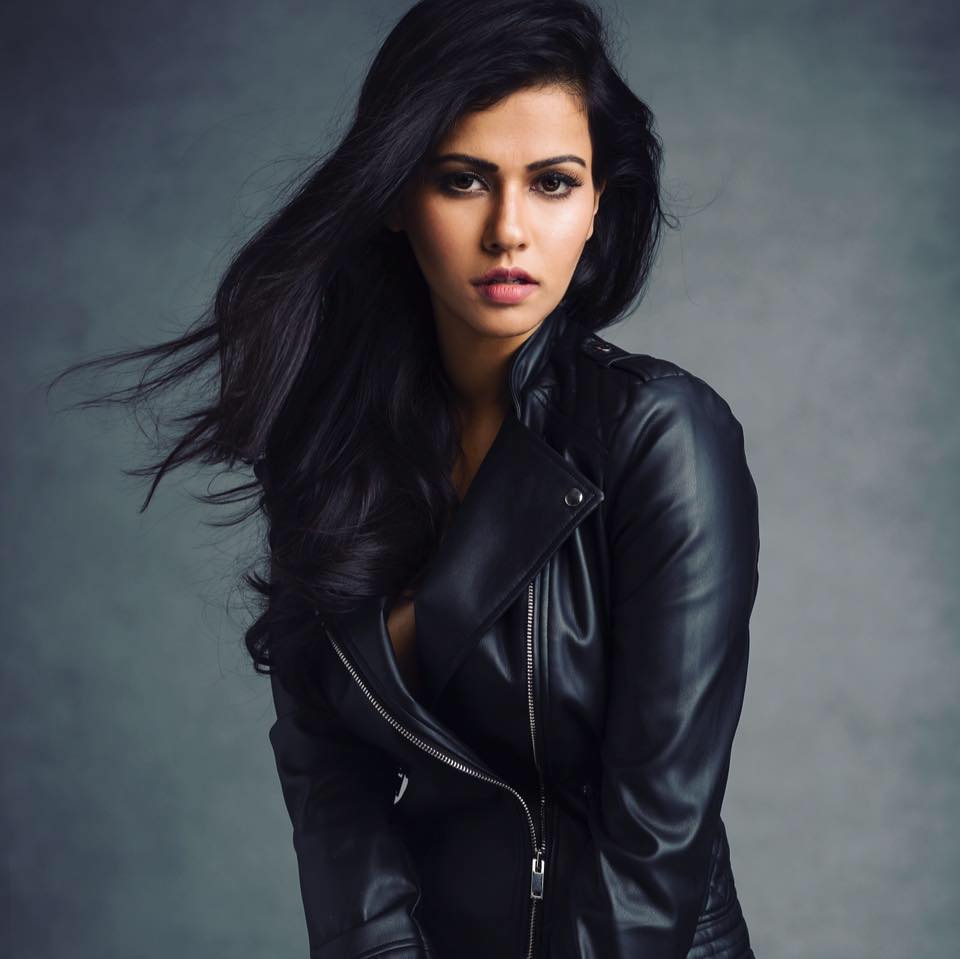  sharmiela mandre ,sharmiela mandre hot photos,sharmiela mandre sandalwood, sandalwood star