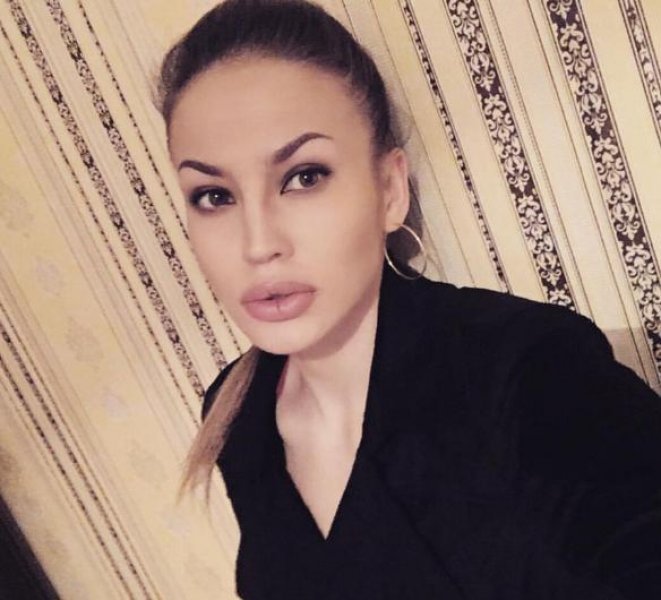 Kazakhstani Angelina Jolie To Make Her Professional Boxing Debut In U