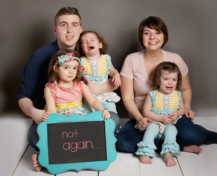 kids, funny, lol, sibling, sibling rivalry, babysitting, family, kids reactions, hold a baby, hilarious, awkward family photos, funny photos