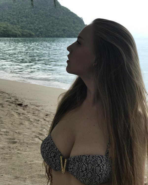 hot mathematics teacher, hottest math teacher woman, russian, belarus, belarus hot, oksana neveselaya