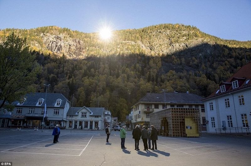 norway, rjukan, rjukan mirrors, 6 month night 6 month day, solar mirror, giant mirrors
