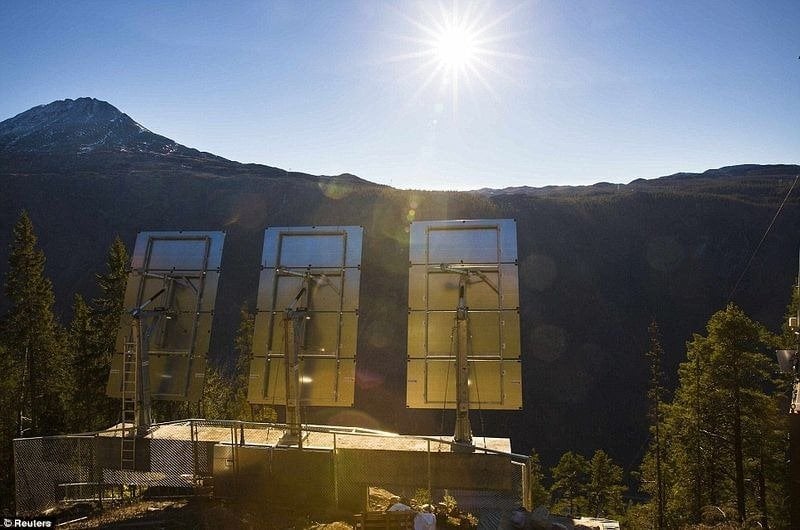 Norway, rjukan, rjukan mirrors, 6 month night 6 month day, solar mirror, giant mirrors