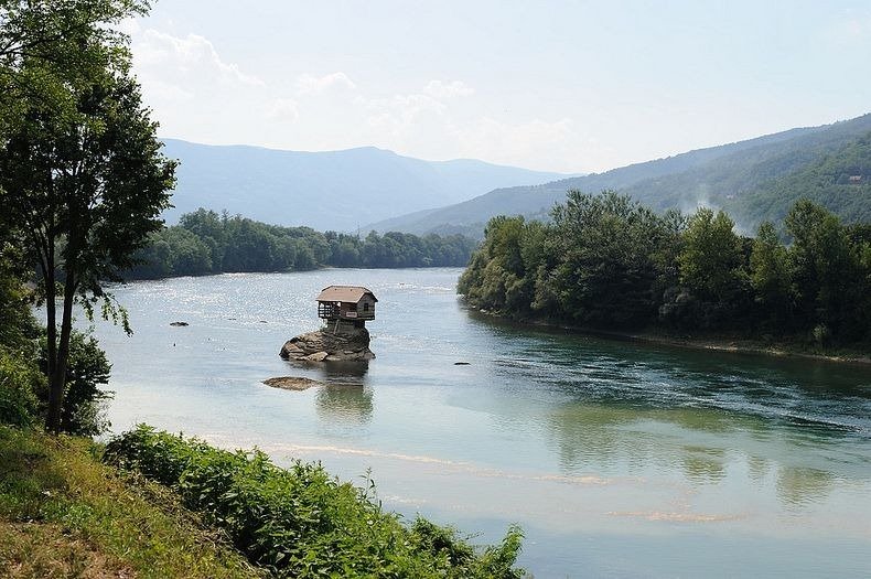 Drina river house, bajina basta, serbia, drina river bridge, bizarre, house, europe