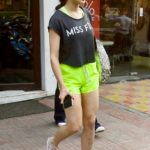 sara ali khan spotted with friends