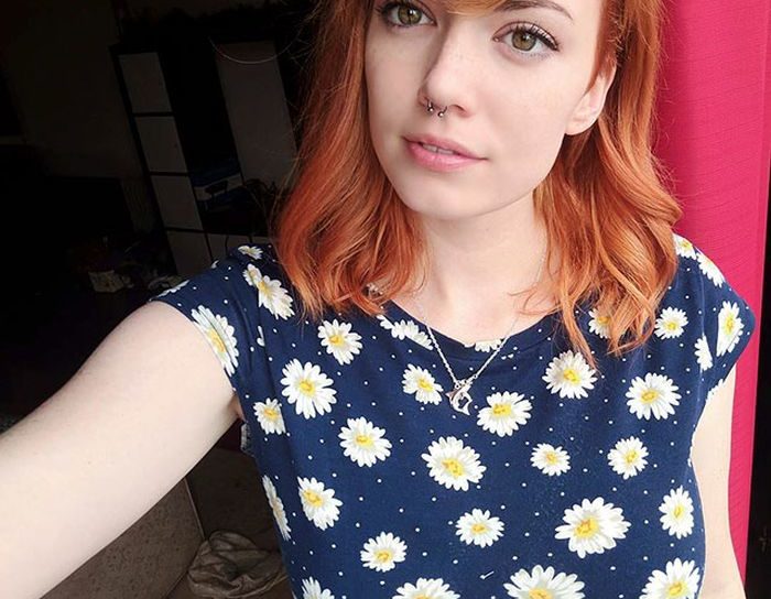hot girls, cleavage, babes, omg, beautiful without makeup, teenage girl, cute girl, pretty girl, most beautiful women, most beautiful girl, social media queen