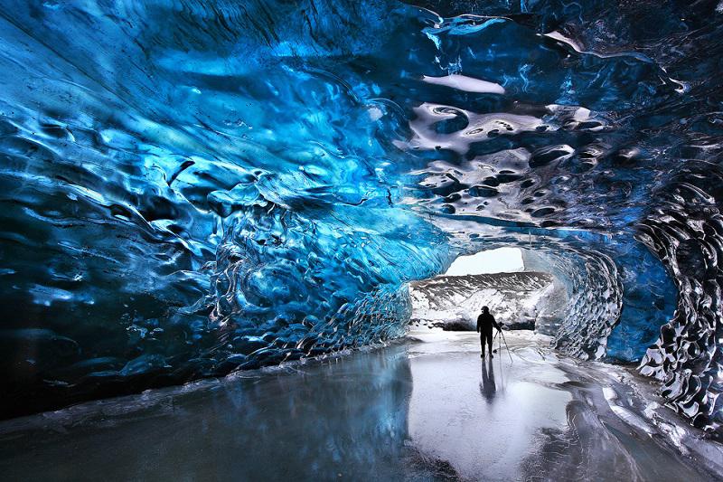 vatnajokull glacier facts, vatnajökull glacier tour, vatnajokull glacier cave, vatnajökull glacier hike, vatnajökull national park, europe, travel, iceland, adventure