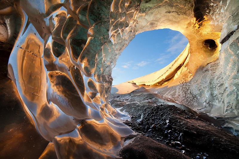 Vatnajokull glacier facts, vatnajökull glacier tour, vatnajokull glacier cave, vatnajökull glacier hike, vatnajökull national park, europe, travel, iceland, adventure