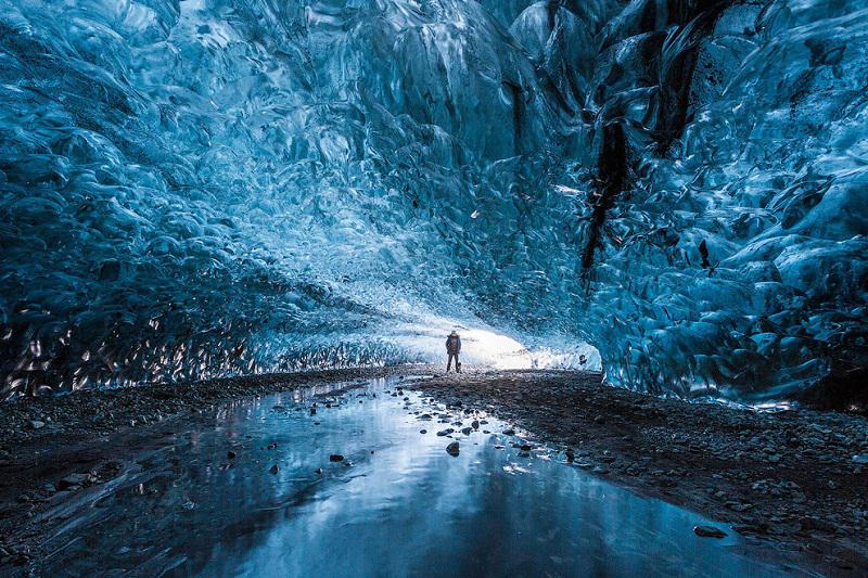 Vatnajokull glacier facts, vatnajökull glacier tour, vatnajokull glacier cave, vatnajökull glacier hike, vatnajökull national park, europe, travel, iceland, adventure