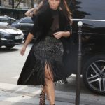 kim-kardashian-hot-pic-in-black-dress