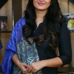 cute smile anushka shettty