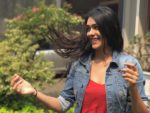 Mrunal Thakur Wiki, Age, Boyfriend, Marriage, Parents, Family
