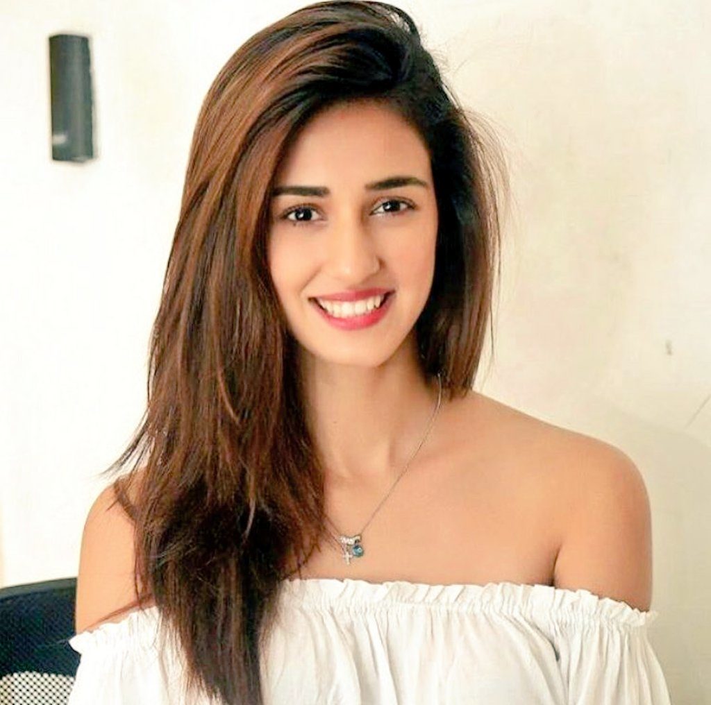 Disha Patani Age, Height, Movies, Family, Affairs, Hot Photos ...
