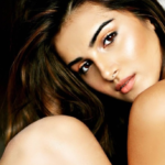 tara sutaira hot pics