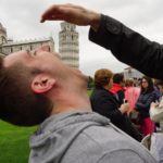 leaning-tower-of-pisa-forced-perspective-creative-image
