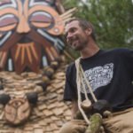 wooden trolls sculptures thomas dambo 18