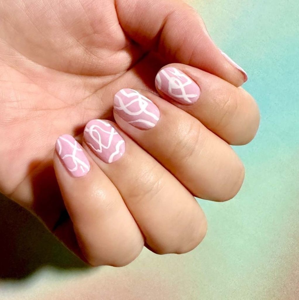 Nail art easy swirl